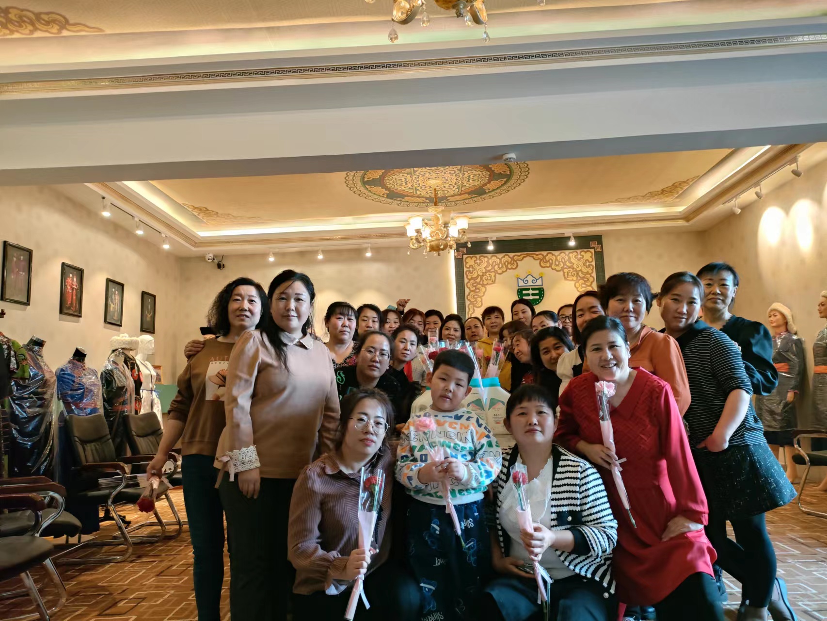 德利源實(shí)業(yè)公司開(kāi)展慶”三八婦女節(jié)“職工活動(dòng)