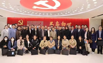 大愛(ài)無(wú)疆獻(xiàn)愛(ài)心 助殘服務(wù)暖人心