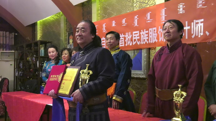 1523343781110578.jpg 0024n9PGzy7i1emGouW6e&690.jpg